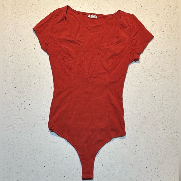 Free People Deep V bodysuit with princess seams - Picture 10 of 15